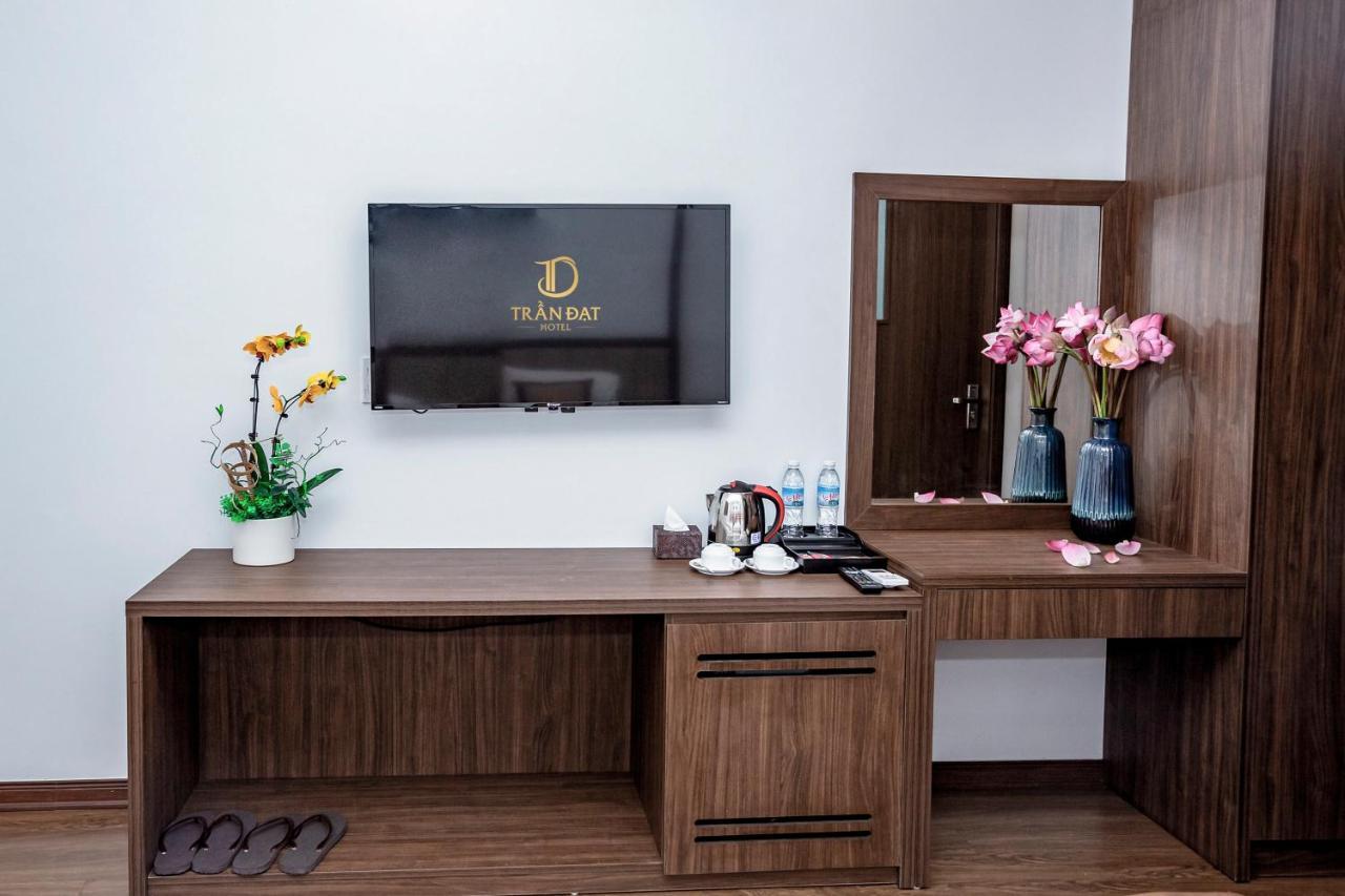 Tran Dat Hotel Ha Long Exterior photo